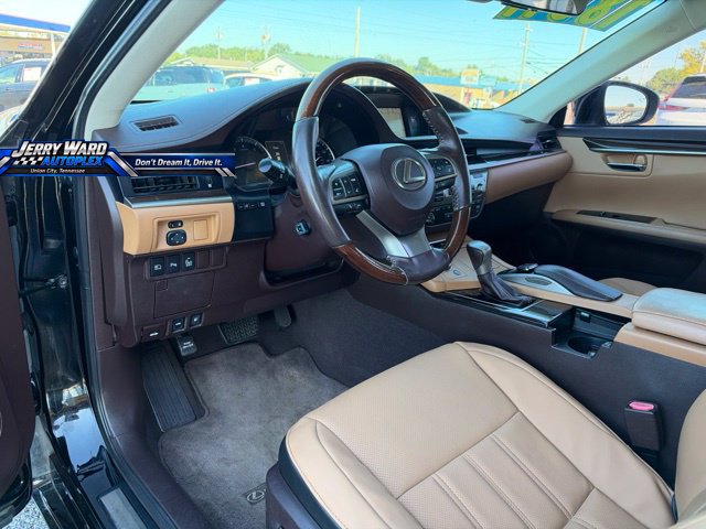 Used 2017 Lexus ES 350 w/ Luxury Package FWD image 17