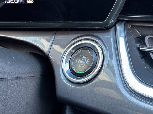 Used 2025 Chevrolet Trax ACTIV w/ Sunroof Package FWD image 33