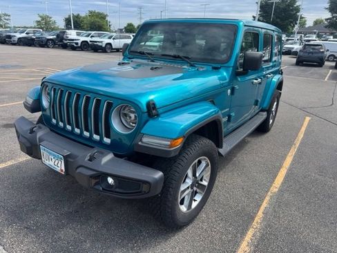 Used 2020 Jeep Wrangler Unlimited Sahara AWD/4WD image 3