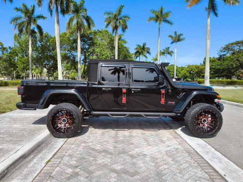 Used 2020 Jeep Gladiator Rubicon AWD/4WD image 18