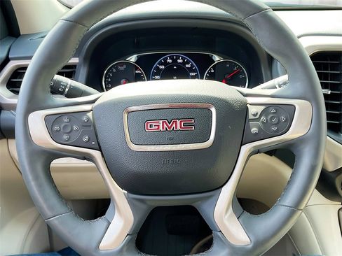 Used 2023 GMC Acadia Denali w/ Denali Technology Package image 11
