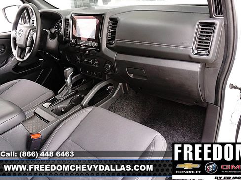 Used 2023 Nissan Frontier SV w/ Midnight Edition Package RWD image 8