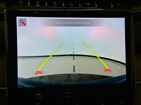 Used 2023 Jeep Grand Cherokee 4WD 4xe image 23