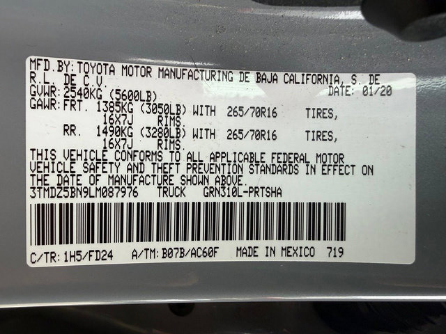 Certified 2020 Toyota Tacoma TRD Off-Road AWD/4WD image 21
