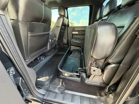 Used 2014 Ford F250 Lariat w/ Chrome Package AWD/4WD image 21