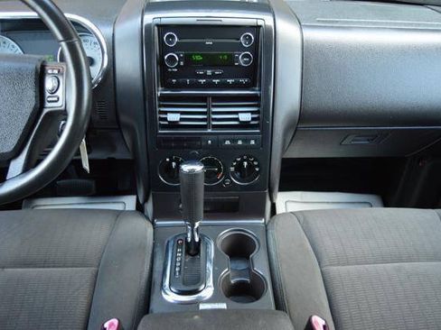Used 2010 Ford Explorer Sport Trac XLT AWD/4WD image 22