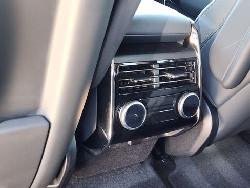 New 2025 Land Rover Range Rover Sport Dynamic SE image 29