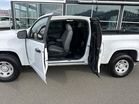 Used 2019 Chevrolet Colorado 2WD Extended Cab image 11