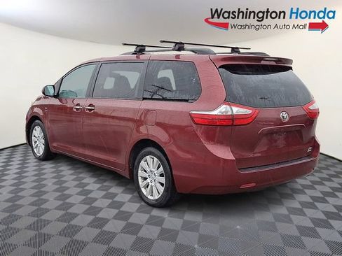 Used 2016 Toyota Sienna XLE AWD/4WD image 4