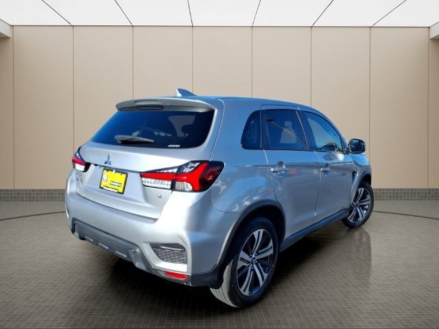 Used 2025 Mitsubishi Outlander Sport ES AWD/4WD image 8