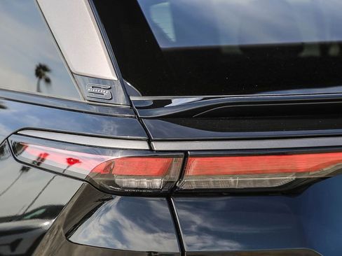 New 2025 Jeep Wagoneer S Limited AWD/4WD image 10