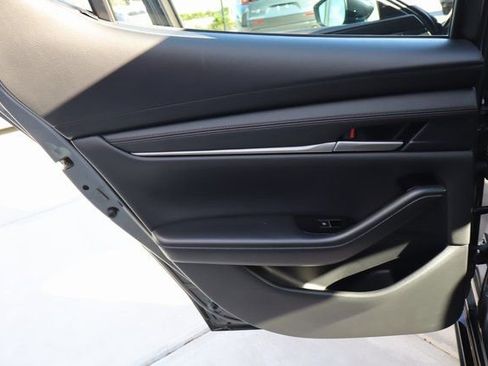 Used 2025 MAZDA MAZDA3 s Sport image 24