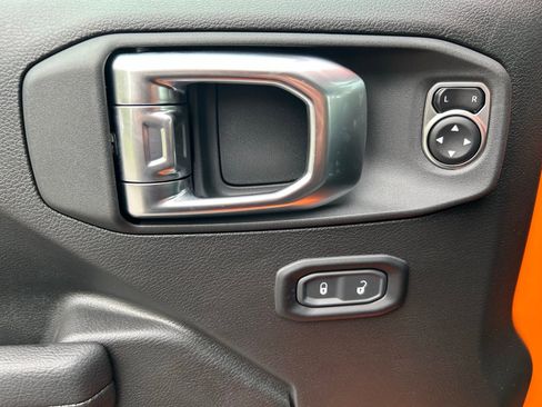 New 2025 Jeep Wrangler Unlimited Sport S 4xe w/ Convenience Group image 10