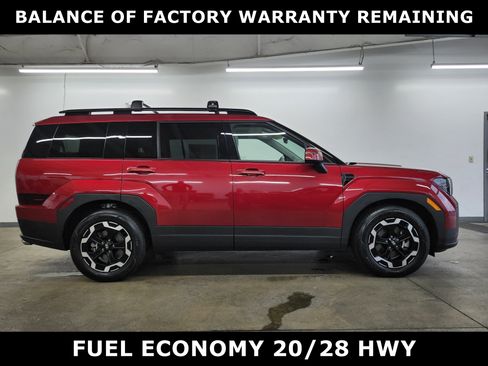 Used 2025 Hyundai Santa Fe SEL image 2