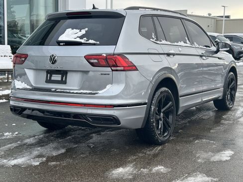 Certified 2023 Volkswagen Tiguan SE R-Line image 7
