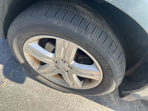 Used 2010 Subaru Forester 2.5X Premium w/ Popular Equipment Group 1A image 10