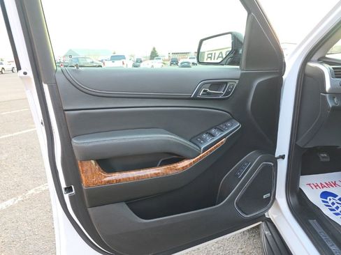 Used 2019 Chevrolet Tahoe Premier AWD/4WD image 15