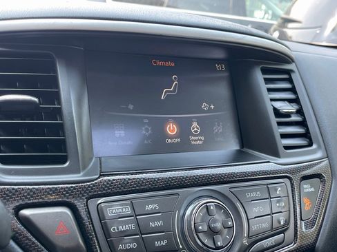 Used 2019 Nissan Pathfinder SL image 43