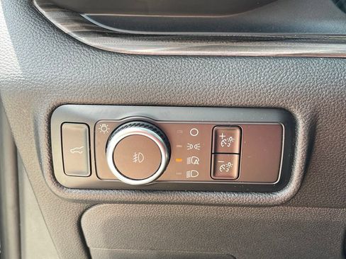 Used 2024 Ford Explorer Limited AWD/4WD image 13