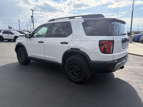 Certified 2026 Honda Passport TrailSport Elite image 6