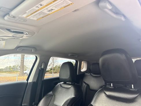 Used 2018 Jeep Compass Latitude w/ Popular Equipment Group image 25