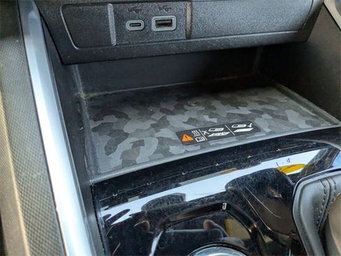 Used 2024 Chevrolet Colorado LT w/ LT Convenience Package III image 26