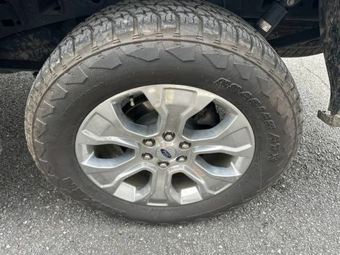 Used 2022 Ford F150 Platinum w/ Equipment Group 701A High AWD/4WD image 8