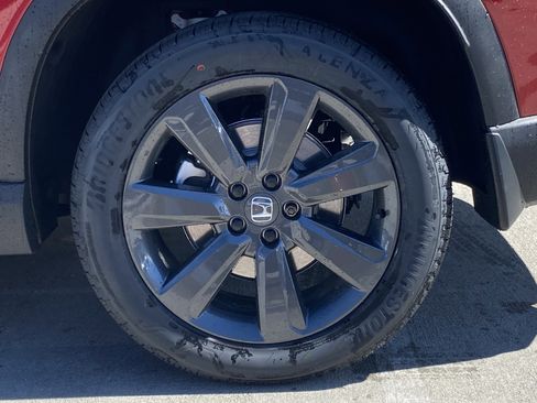 New 2026 Honda Pilot Sport image 7