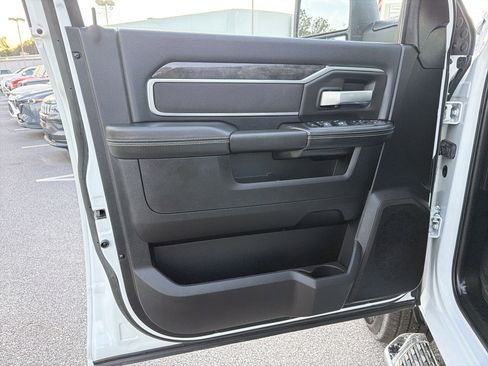 Used 2024 RAM 2500 Big Horn w/ Protection Group image 10