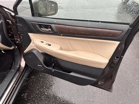 Used 2019 Subaru Outback 2.5i Limited w/ Popular Package #2 image 13