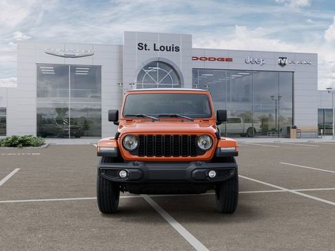New 2025 Jeep Gladiator Sport AWD/4WD image 6