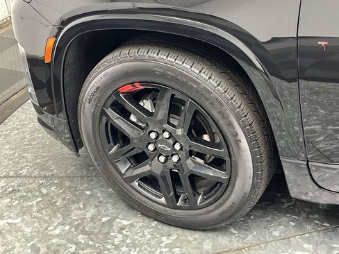 Used 2022 Chevrolet Traverse Premier w/ Redline Edition AWD/4WD image 7