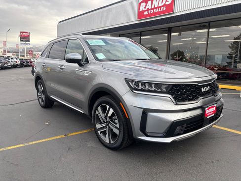 Used 2023 Kia Sorento EX image 2