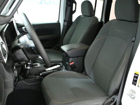 Used 2024 Jeep Wrangler Unlimited Sahara AWD/4WD image 12