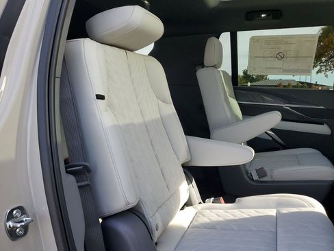 New 2026 Cadillac Escalade IQL Sport 1 w/ LPO, Floor Liner Package image 28