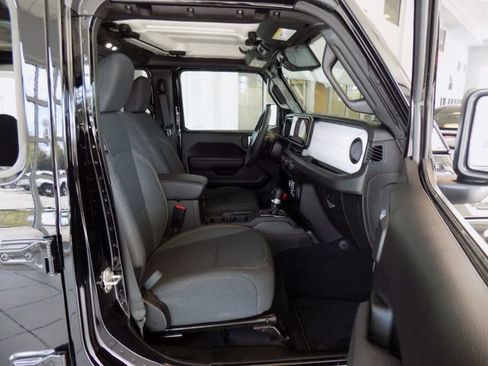 Certified 2025 Jeep Wrangler Unlimited Sport AWD/4WD image 26