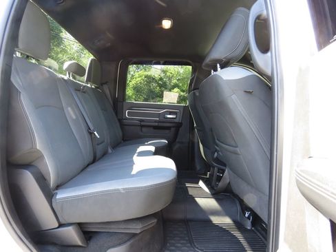 Used 2022 RAM 2500 Big Horn w/ Level A Equipment Group AWD/4WD image 16