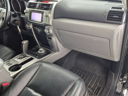 Used 2013 Toyota 4Runner SR5 w/ Premium Pkg w/3rd Row Seat AWD/4WD image 30