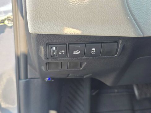 Certified 2026 Toyota Corolla Cross L AWD/4WD image 24