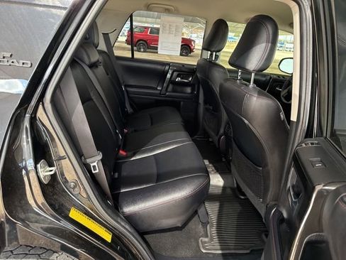 Used 2023 Toyota 4Runner TRD Off-Road Premium image 10