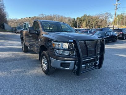 Used 2017 Nissan Titan SV