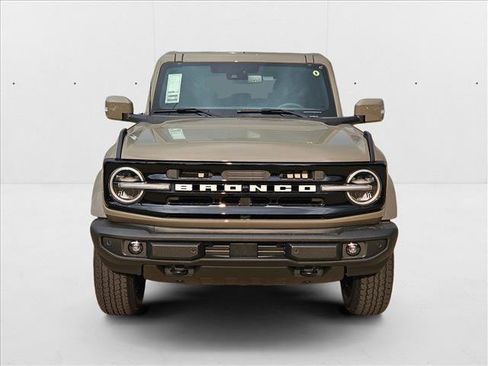 New 2025 Ford Bronco Outer Banks AWD/4WD image 6
