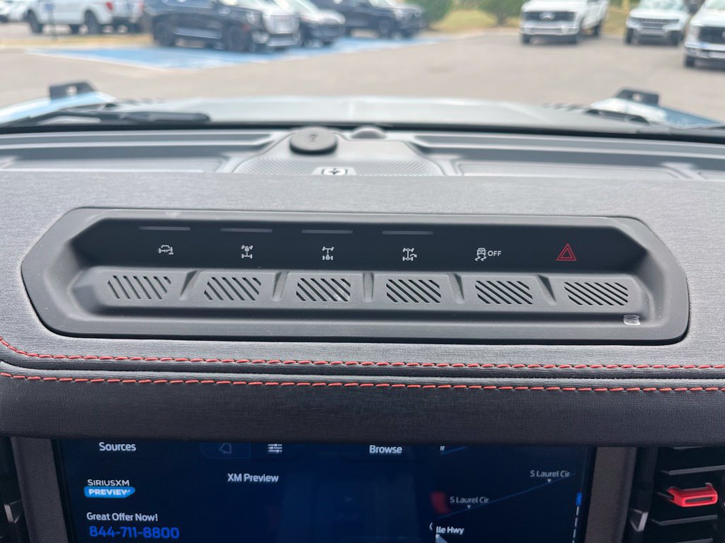 Used 2025 Ford Bronco Raptor AWD/4WD image 26