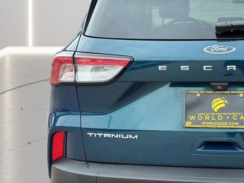 Used 2020 Ford Escape Titanium AWD/4WD image 29