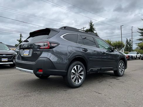 Used 2025 Subaru Outback Limited XT image 8