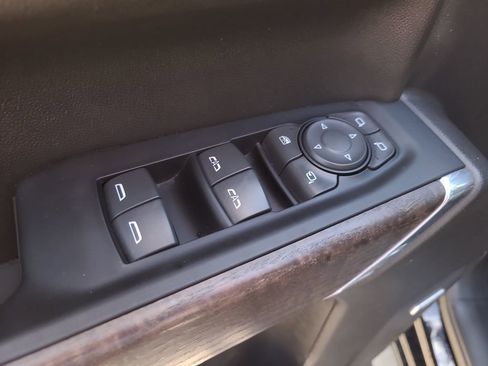 Used 2022 GMC Sierra 1500 Denali w/ Denali Reserve Package image 18