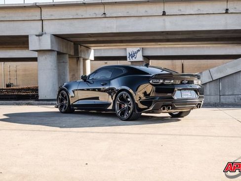 Used 2020 Chevrolet Camaro SS image 47