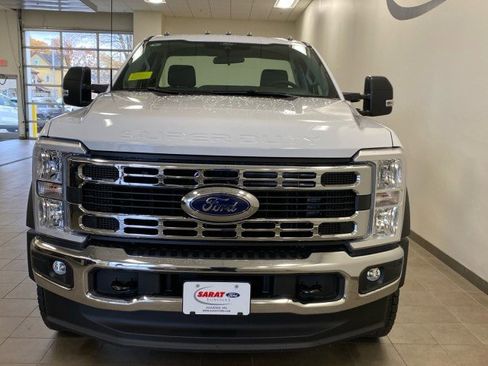 New 2026 Ford F450 XL w/ XL Chrome Package image 3