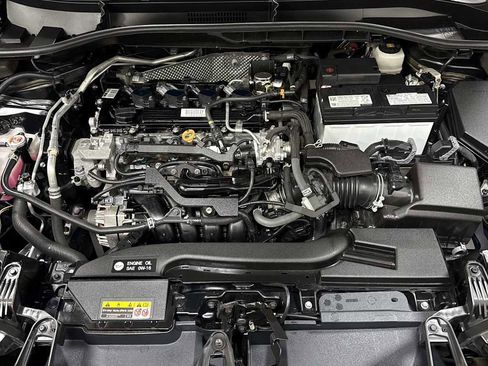 Certified 2022 Toyota Corolla Cross LE image 30