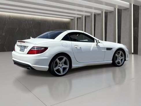 Used 2014 Mercedes-Benz SLK 250 image 6
